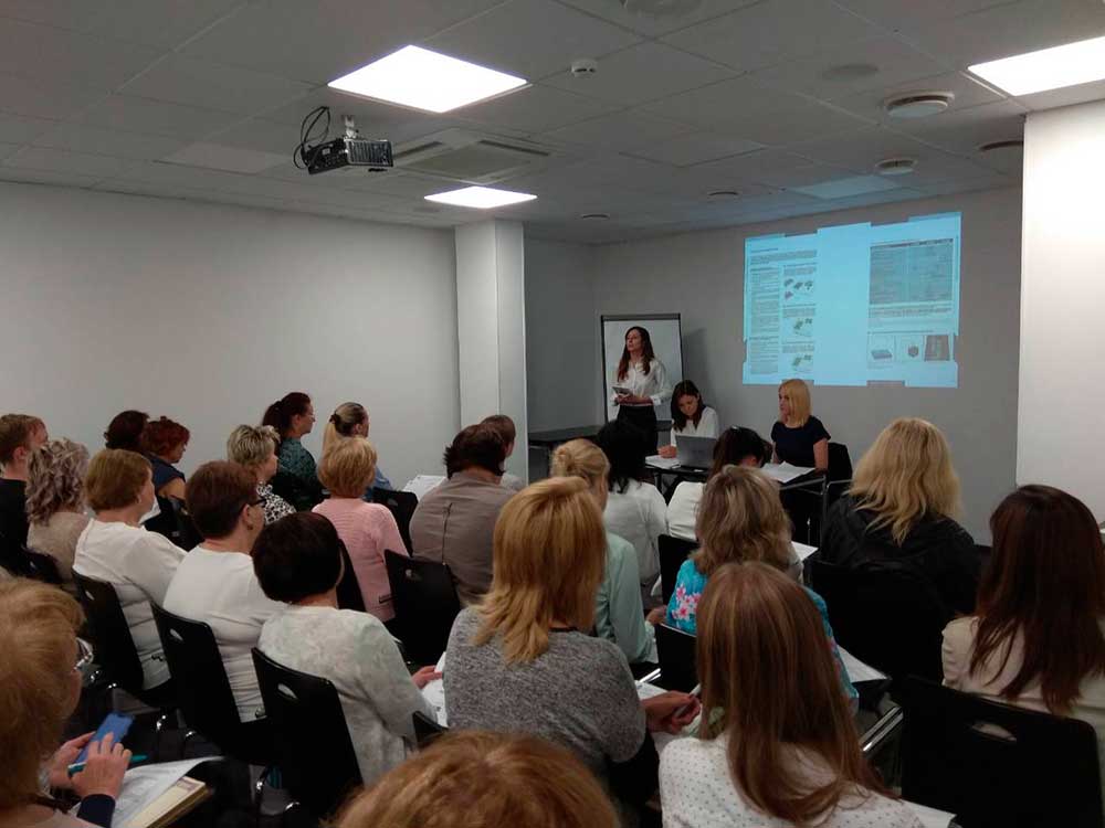 seminar-1.jpg